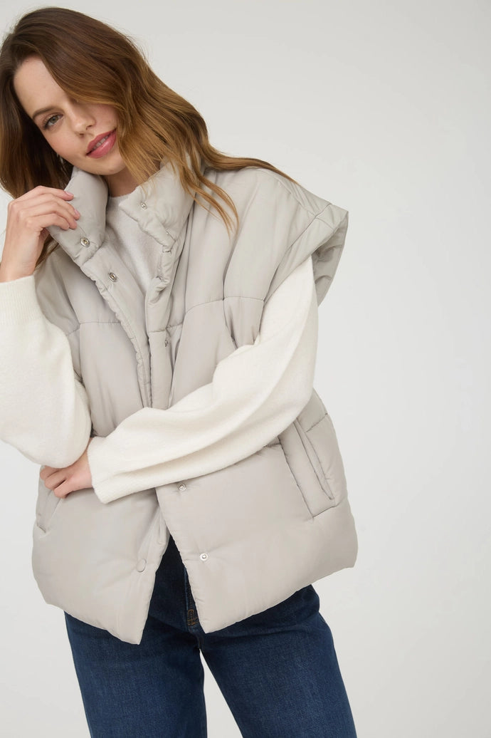 Oversized Snap Button Puffer Vest