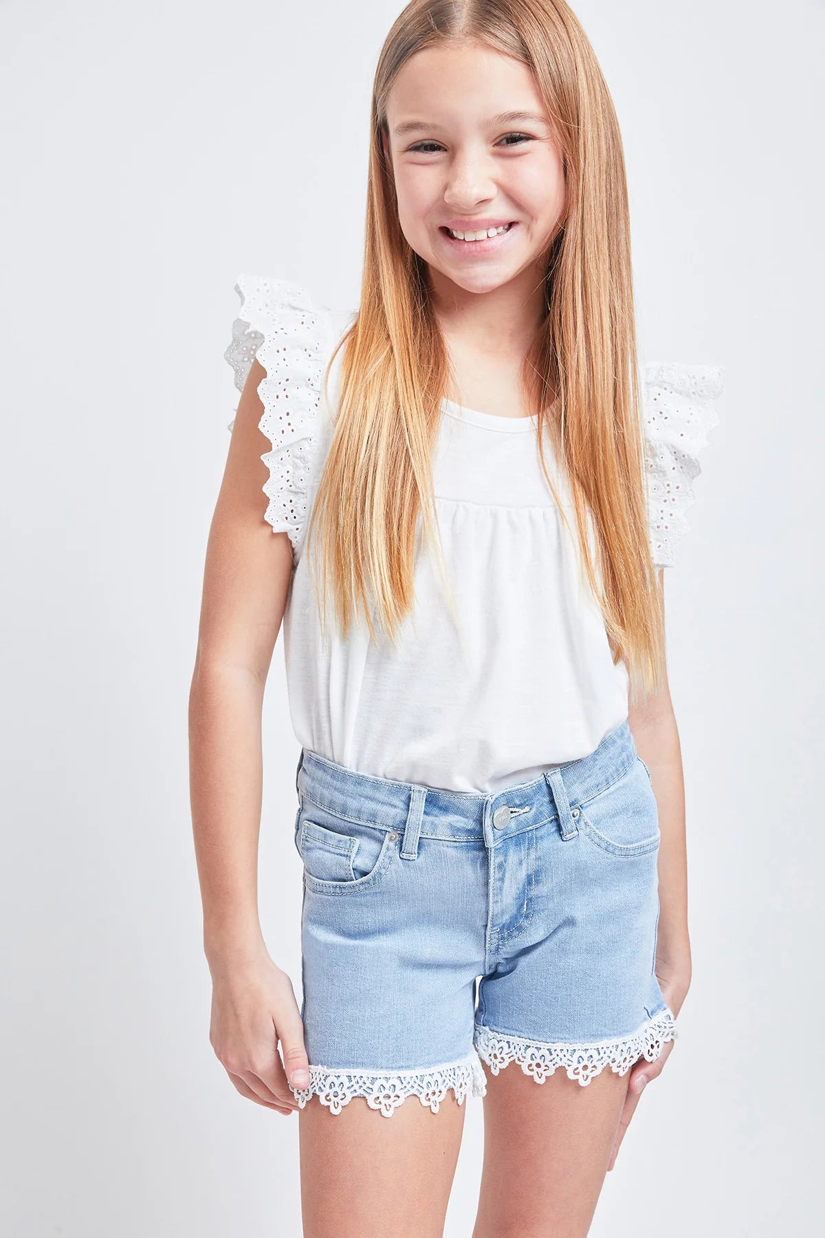 Girls Mid-Rise Denim Shorts With Lace Trimmed Hem